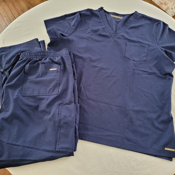 Lauderdale Other Lauderdale By Ua Scrub Set Size Xl Poshmark